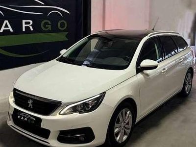 Usado Peugeot 308 Allure 110 CV (80 kW) 2019 Blanco Utilitario