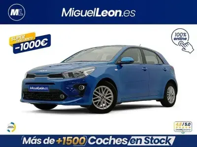 Usado Kia Rio 84 CV (61 kW) 2024 Azul Berlina