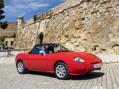 Używany Fiat Barchetta 130 KM (95 kW) 2002 Czerwony Kabriolet