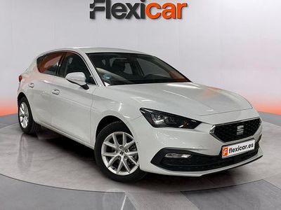 Usado Seat Leon Style 116 CV (85 kW) 2025 Blanco Berlina