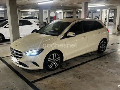 Beige Usado 2021 Mercedes B200 Monovolumen | 13.500 €