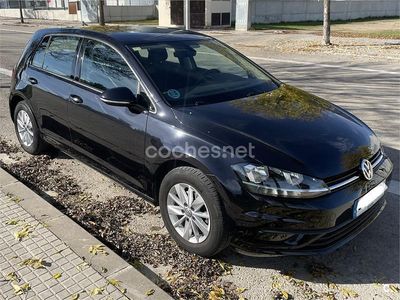 Usado VW Golf VII 115 CV (84 kW) 2020 Negro Berlina