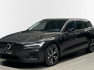 Gris / plata Nuevo 2025 Volvo V60 Plus Familiar | 45.900 € (Precio justo)