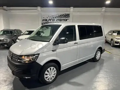 Usado VW Caravelle 150 CV (110 kW) 2019 Gris / plata Van