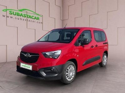 Usado Opel Combo Life Edition 130 CV (95 kW) 2021 Rojo Monovolumen