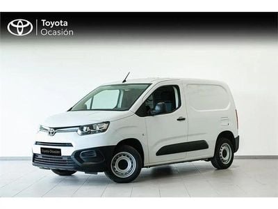 Używany Toyota Proace City City 100 KM (73 kW) 2023 Biały Minivan