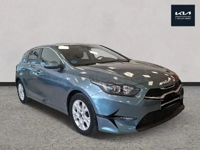 Usado Kia Ceed 100 CV (73 kW) 2022 Verde Utilitario