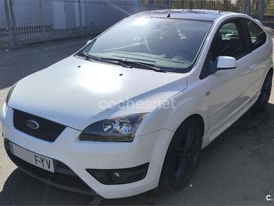 Käytetty Ford Focus 115 HP (84 kW) 2008 Valkoinen Sedan