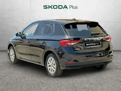 Nuevo Skoda Fabia Selection 95 CV (69 kW) 2026 Negro Utilitario