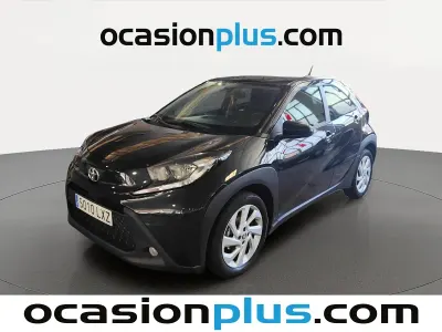 Usado Toyota Aygo X Play 72 CV (52 kW) 2022 Negro SUV