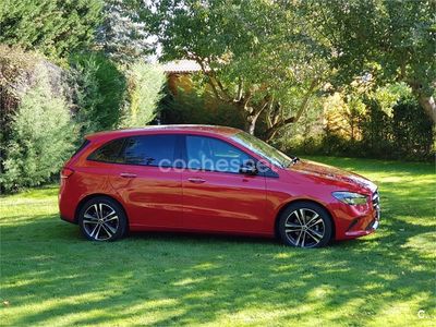 Usado Mercedes B180 122 CV (89 kW) 2019 Rojo Monovolumen