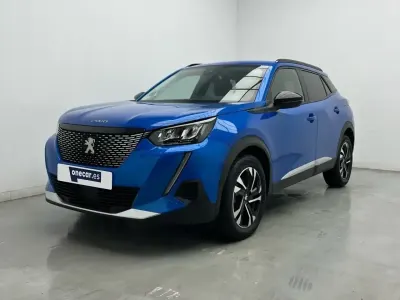Usado Peugeot 2008 Allure 130 CV (95 kW) 2022 Azul SUV