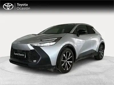Usado Toyota C-HR Advance 140 CV (102 kW) 2025 Gris / plata SUV