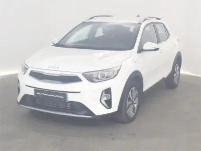 Usado Kia Stonic 101 CV (74 kW) 2025 Blanco SUV
