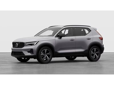 Gris Nuevo 2025 Volvo XC40 Plus SUV | 42.500 € (Un poco caro)