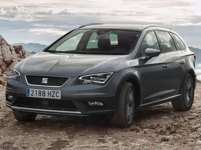 Usado Seat Leon 4Drive 179 CV (131 kW) 2015 Blanco SUV
