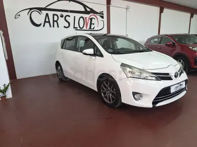 Usado Toyota Verso Advance 124 CV (91 kW) 2014 Blanco Monovolumen