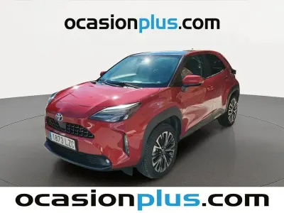 Begagnad Toyota Yaris Plus 116 HK (85 kW) 2022 Röd Halvkombi