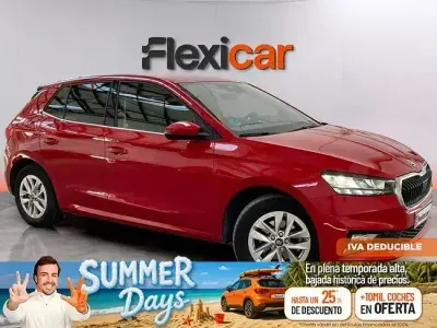 Usado Skoda Fabia Selection 115 CV (84 kW) 2025 Rojo Utilitario