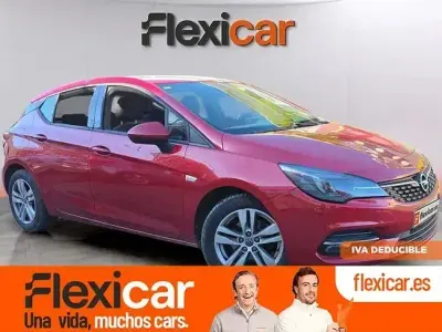 Usado Opel Astra GS Line 130 CV (95 kW) 2020 Rojo Berlina