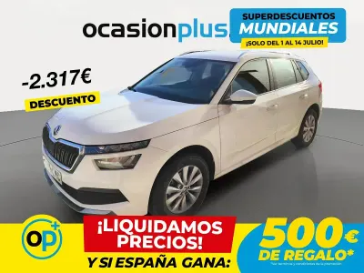 Usado Skoda Kamiq Ambition 110 CV (80 kW) 2022 Blanco SUV