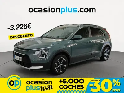 Usado Kia Niro 141 CV (103 kW) 2023 Gris / plata SUV