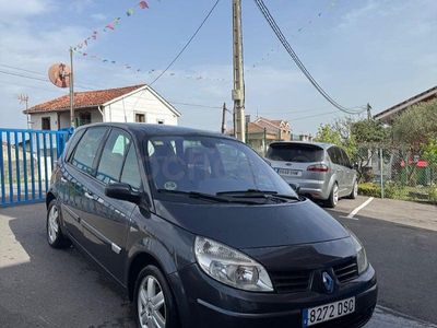 Usado Renault Scénic II Expression 105 CV (77 kW) 2005 Gris / plata Monovolumen