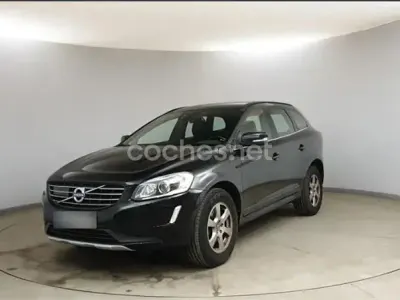 Usado Volvo XC60 Momentum 150 CV (110 kW) 2017 Negro SUV
