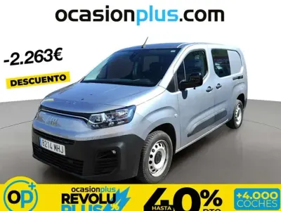 Usado Fiat Doblò 102 CV (75 kW) 2023 Plateado Monovolumen