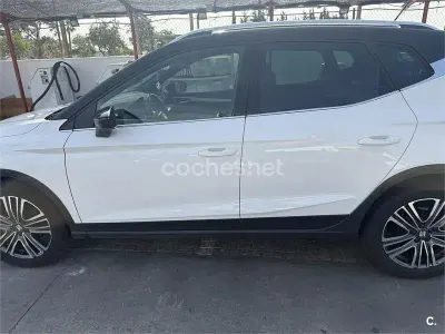 Usado Seat Arona FR 110 CV (80 kW) 2023 Blanco SUV