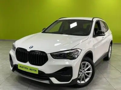 Käytetty BMW X1 150 HP (110 kW) 2021 Valkoinen Katumaasturi