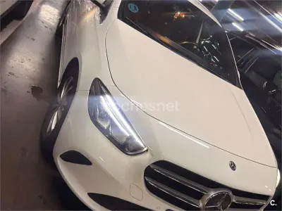 Usado Mercedes B180 136 CV (100 kW) 2021 Blanco Utilitario