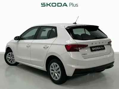 Usado Skoda Fabia Ambition 110 CV (80 kW) 2023 Blanco Utilitario
