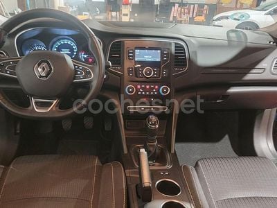 Usado Renault Mégane IV Business 95 CV (69 kW) 2018 Azul Berlina