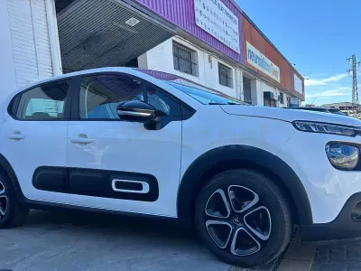Usado Citroën C3 Feel 102 CV (75 kW) 2020 Blanco Utilitario