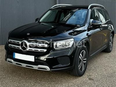 Mercedes GLB220