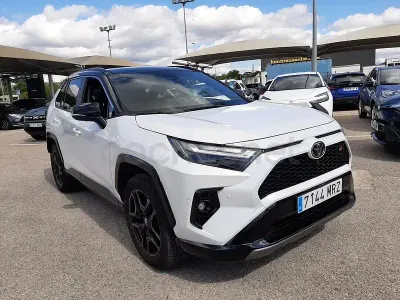 Brugt Toyota RAV4 Hybrid Plus 222 HK (163 kW) 2024 Hvid SUV