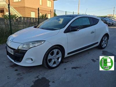 Usado Renault Mégane III Dynamique 111 CV (81 kW) 2009 Blanco Coupe