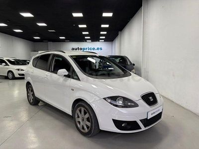 Usado Seat Altea XL 105 CV (77 kW) 2015 Blanco Monovolumen