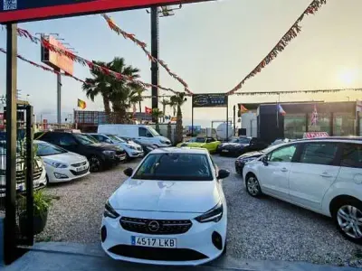 Usado Opel Corsa Elegance 101 CV (74 kW) 2020 Blanco Utilitario