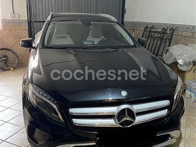 Begagnad Mercedes GLA200 Urban 136 HK (100 kW) 2014 Svart SUV