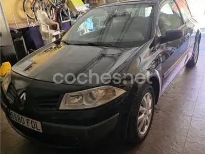 Usado Renault Mégane 85 CV (62 kW) 2006 Negro Berlina