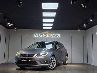 Usado Seat Leon FR 150 CV (110 kW) 2015 Beige Berlina