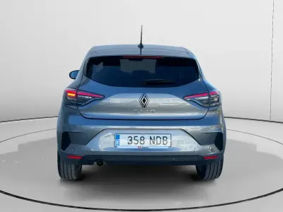 Usado Renault Clio Evolution 101 CV (74 kW) 2025 Gris Utilitario