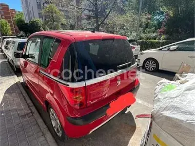Usado Peugeot 1007 Sport 110 CV (80 kW) 2009 Rojo Monovolumen