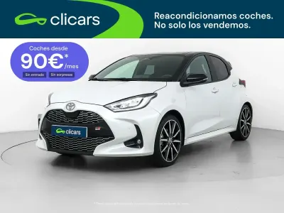 Usado Toyota Yaris Sport 92 CV (67 kW) 2025 Blanco Utilitario