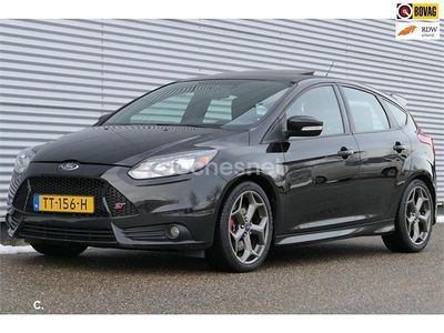 Usado Ford Focus ST 250 CV (183 kW) 2014 Negro Berlina