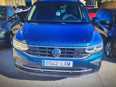 Usado VW Tiguan Life 150 CV (110 kW) 2022 Azul SUV