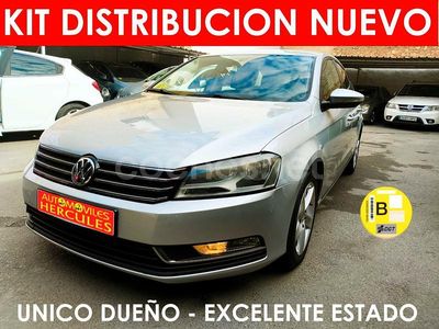 Usado VW Passat Advance 105 CV (77 kW) 2011 Gris / plata Berlina