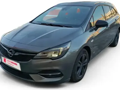 Usado Opel Astra Ultimate 145 CV (106 kW) 2022 Utilitario